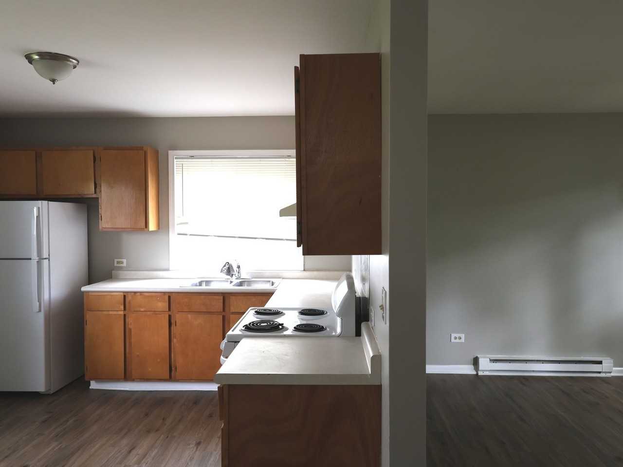 25274 W Lincoln Dr - Photo 2 of 12