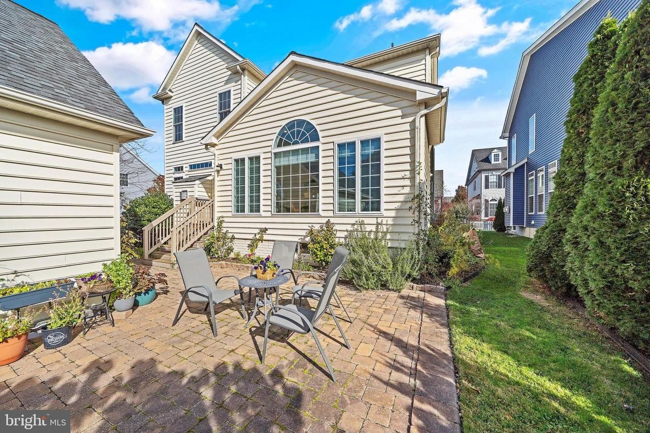 224 Sundance Ln - Photo 5 of 32