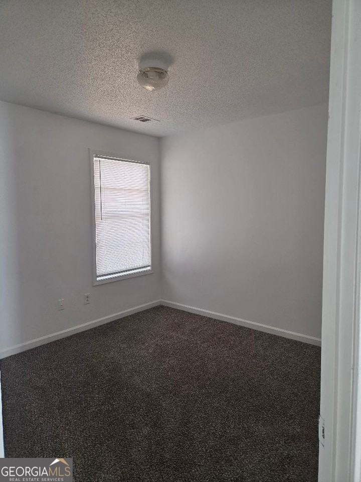 7146 Ravenwood Ln - Photo 5 of 13