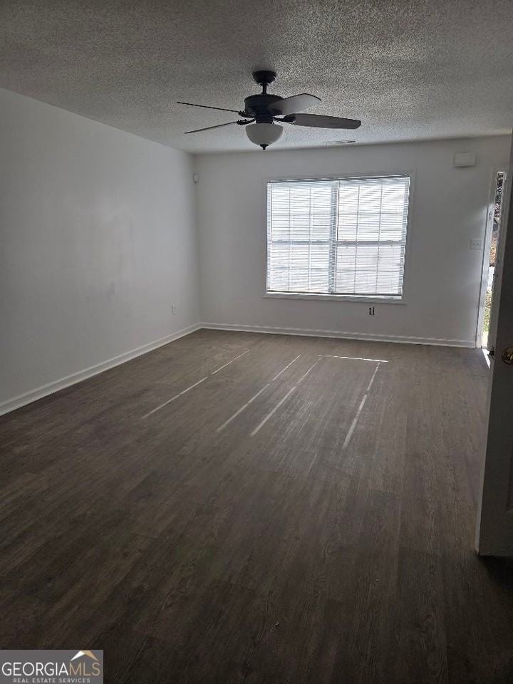 7146 Ravenwood Ln - Photo 7 of 13