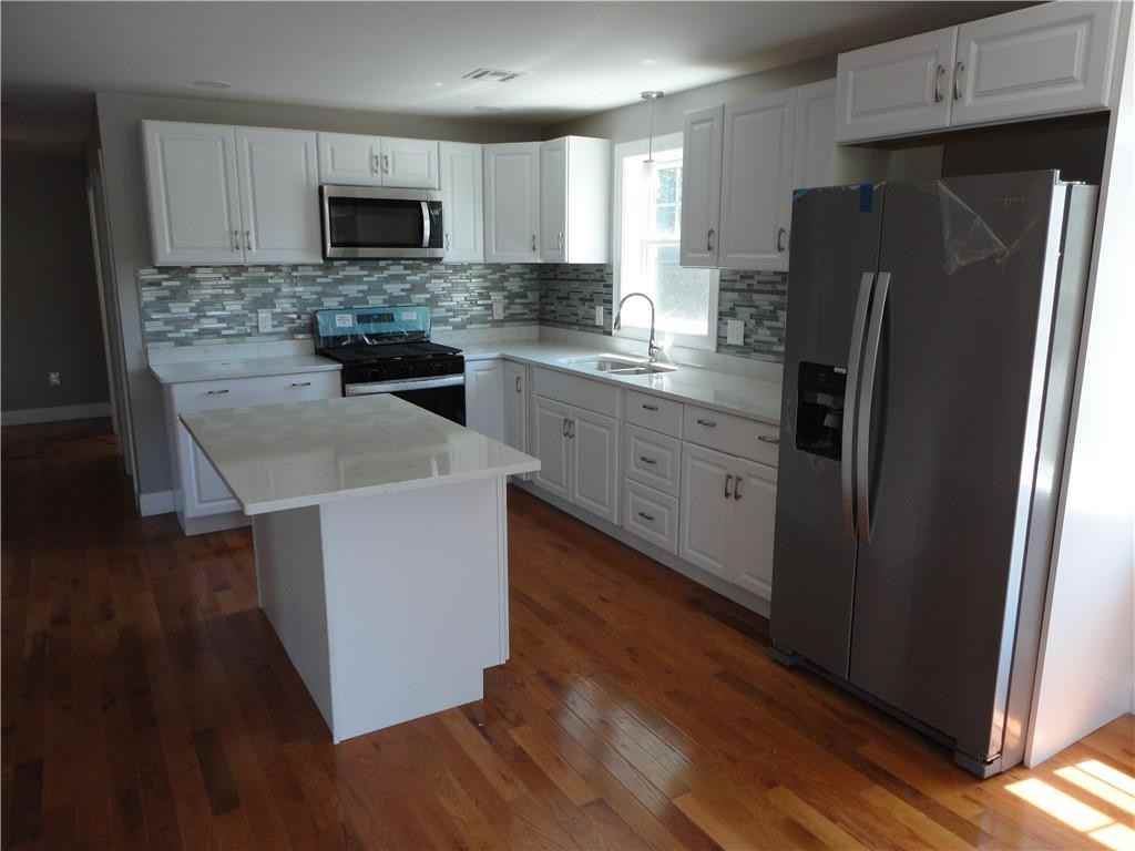 845 Manton Ave - Photo 2 of 7
