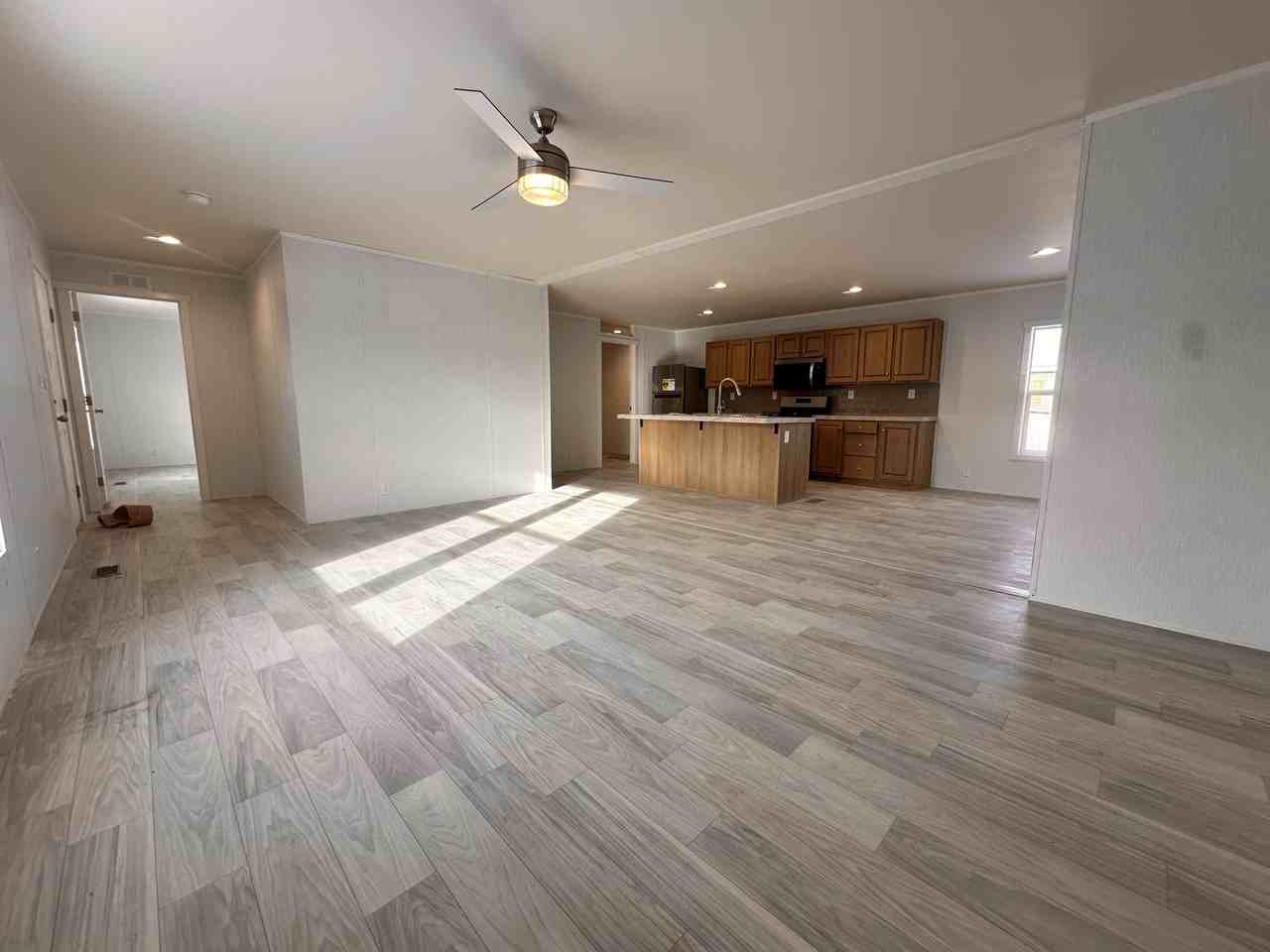 14 Bing St N #14BI - Photo 4 of 32