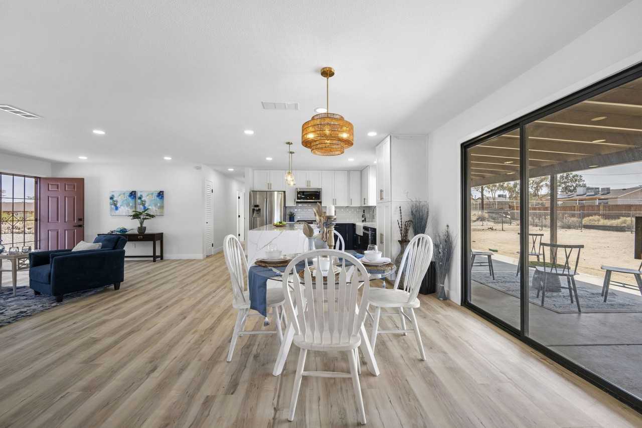 4686 Stirrup Lane - Photo 7 of 28