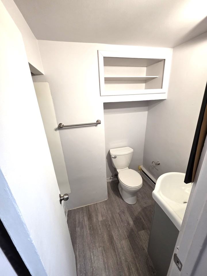 89 Walter Street #A - Photo 4 of 8