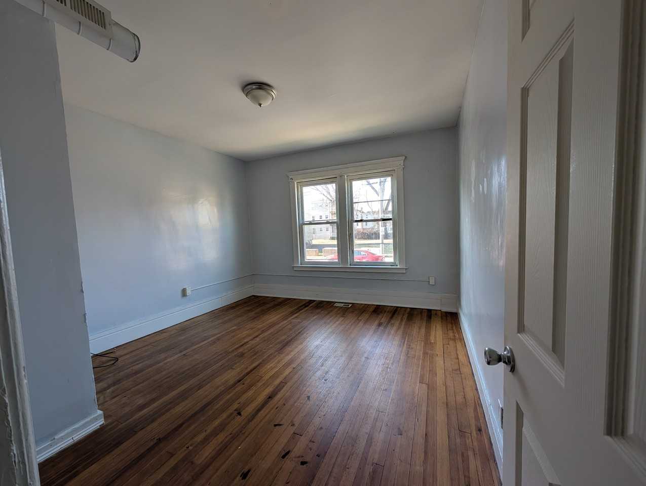 152 Brook Street #1A \ 3A - Photo 6 of 10