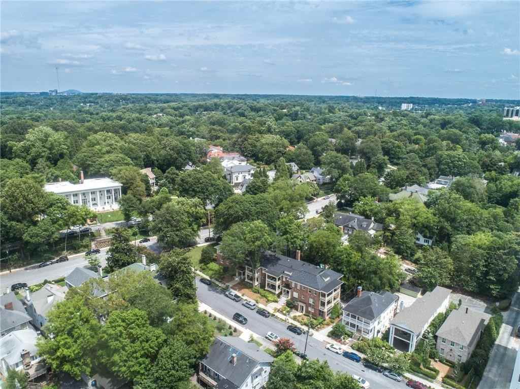 149 Peachtree Cir Ne #26 - Photo 5 of 32