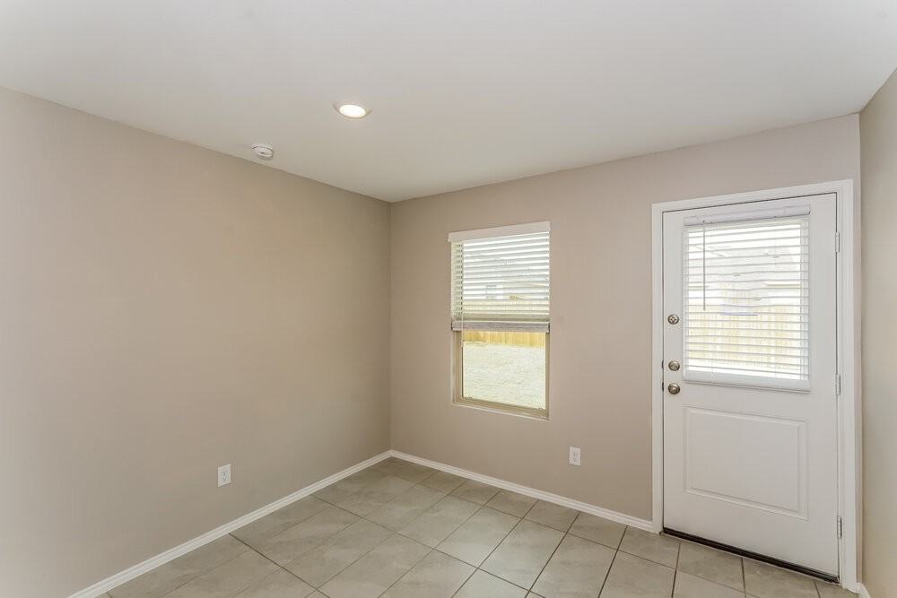 360 Sun Bluff Rd - Photo 7 of 19