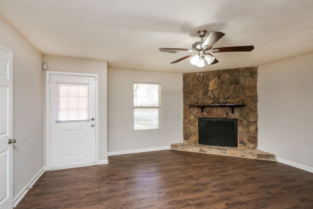 4964 Galbraith Cir - Photo 3 of 25