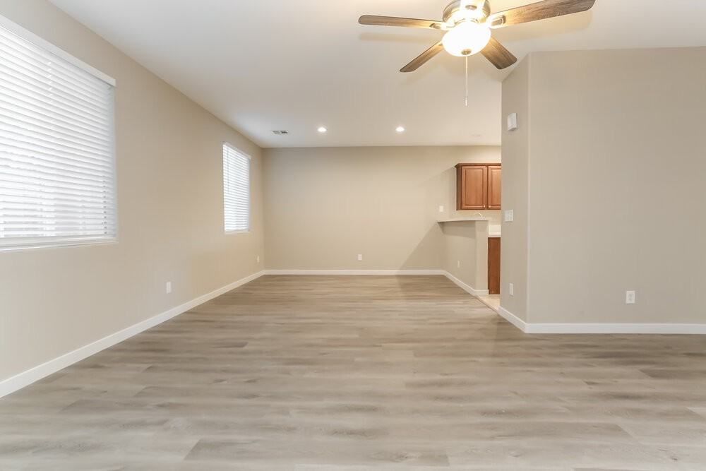 9937 Fountain Walk Ave - Photo 5 of 20