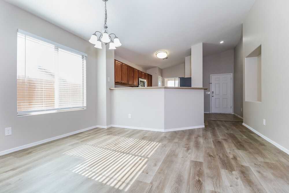 11333 W Buchanan St - Photo 6 of 16