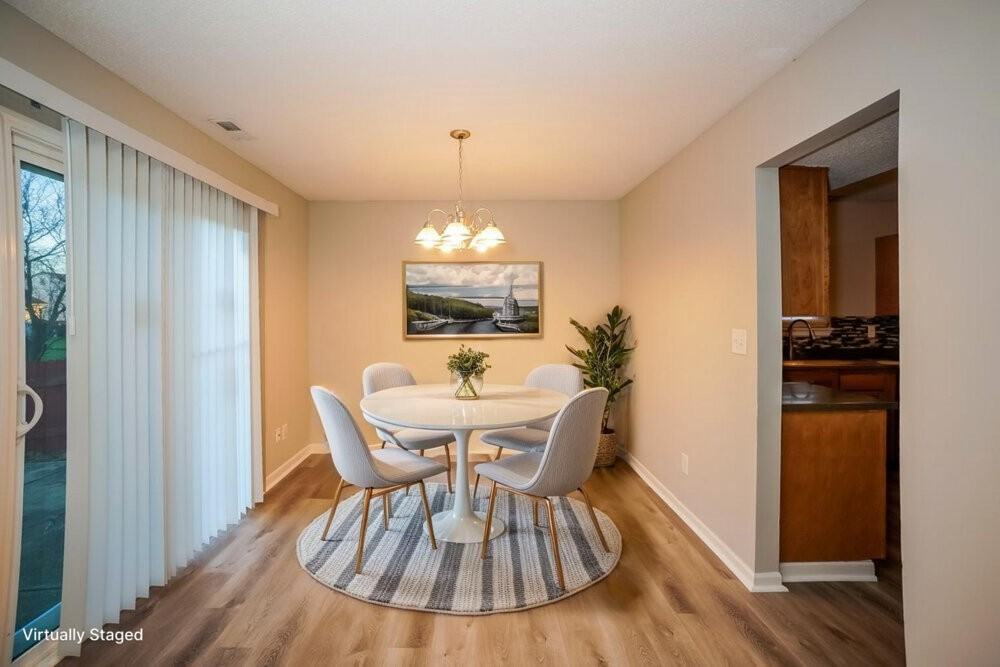 10302 Draycott Way - Photo 7 of 20