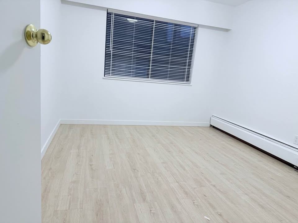 2121 Wall Street - Photo 4 of 6