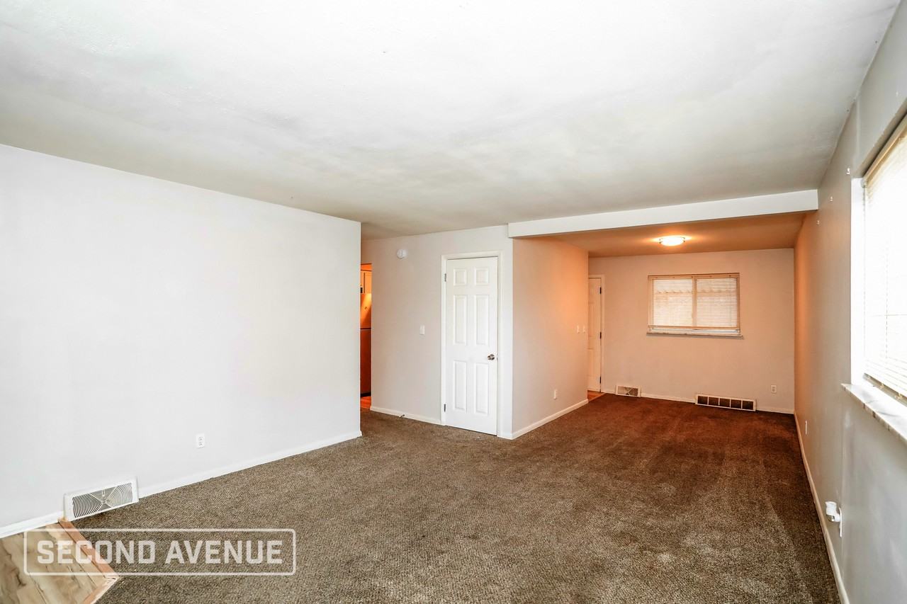 4656 Linda Dr - Photo 5 of 27