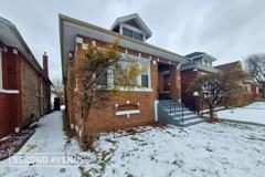 8312 S Aberdeen St - Photo 1 of 1