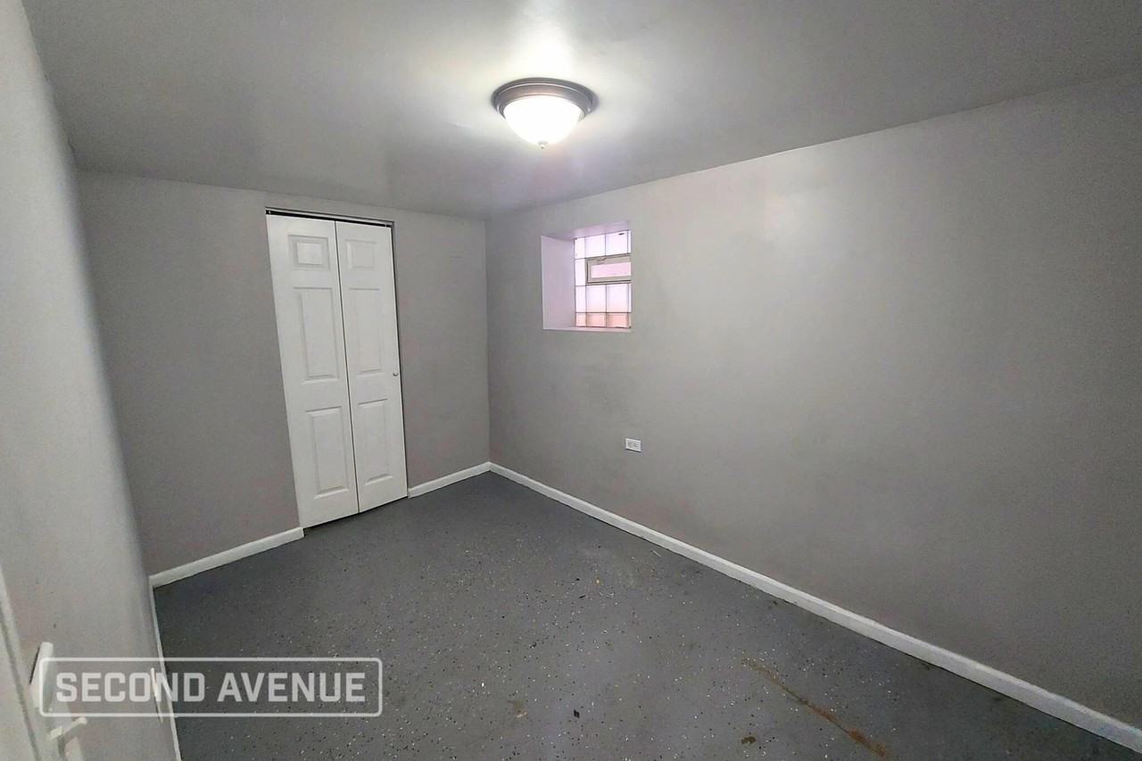 8312 S Aberdeen St - Photo 7 of 14