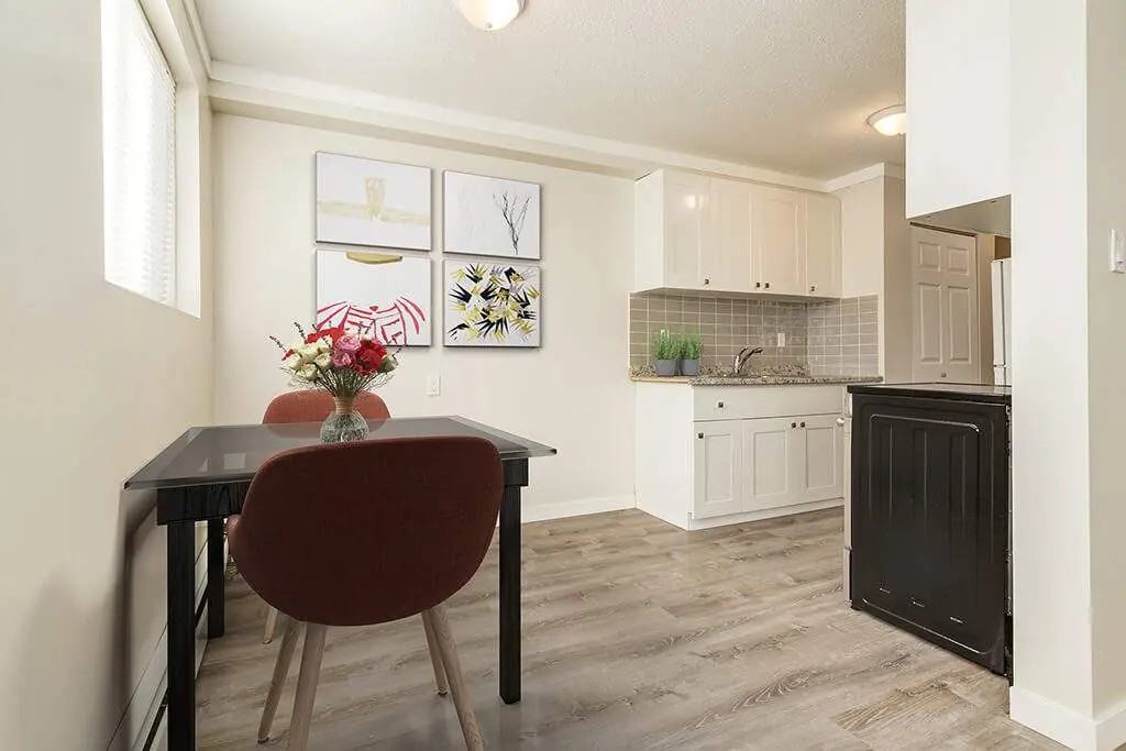 Kelly Apartments - Photo 2 of 12