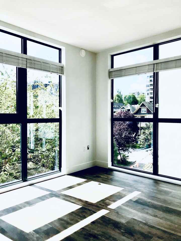 Luci's Place - Photo 4 of 13