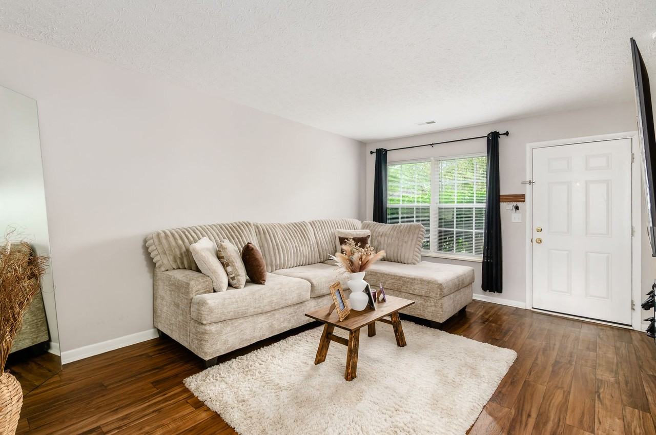 Willow Bend - Photo 3 of 30