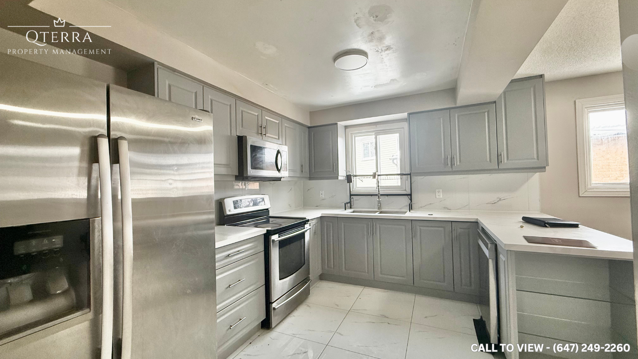 78 Prouse Dr, Brampton, Ontario L6V 3A8 - Photo 2 of 11