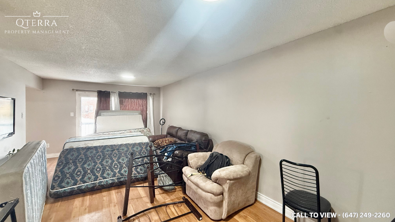 78 Prouse Dr, Brampton, Ontario L6V 3A8 - Photo 3 of 11