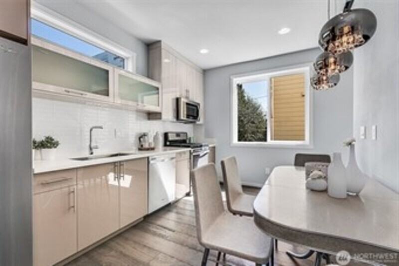 732 26th Ave S #B - Photo 4 of 18