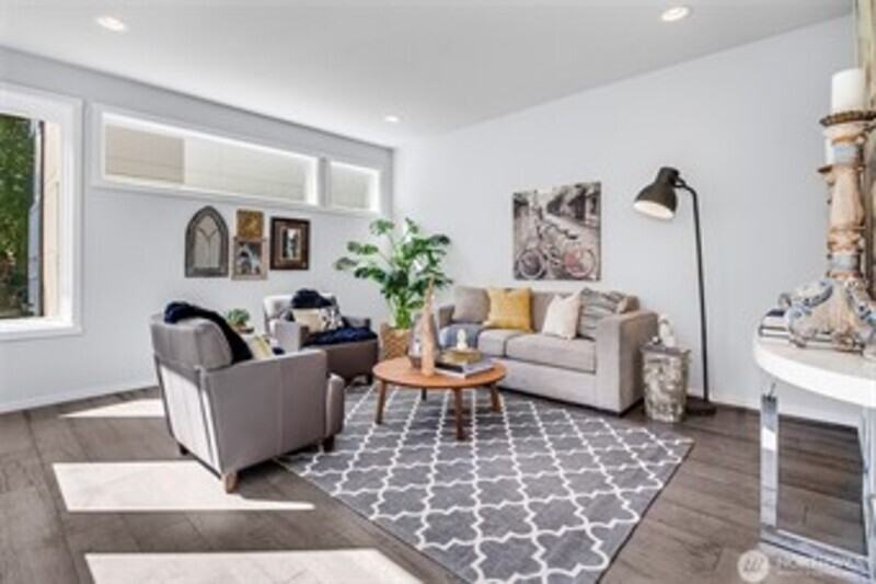 732 26th Ave S #B - Photo 5 of 18