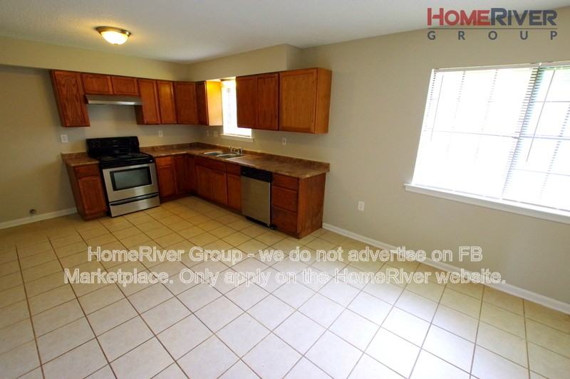 5598 Elmore Rd - Photo 4 of 20