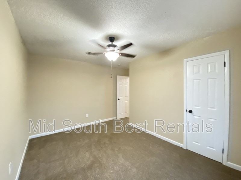9102 Tanya Dr - Photo 6 of 9