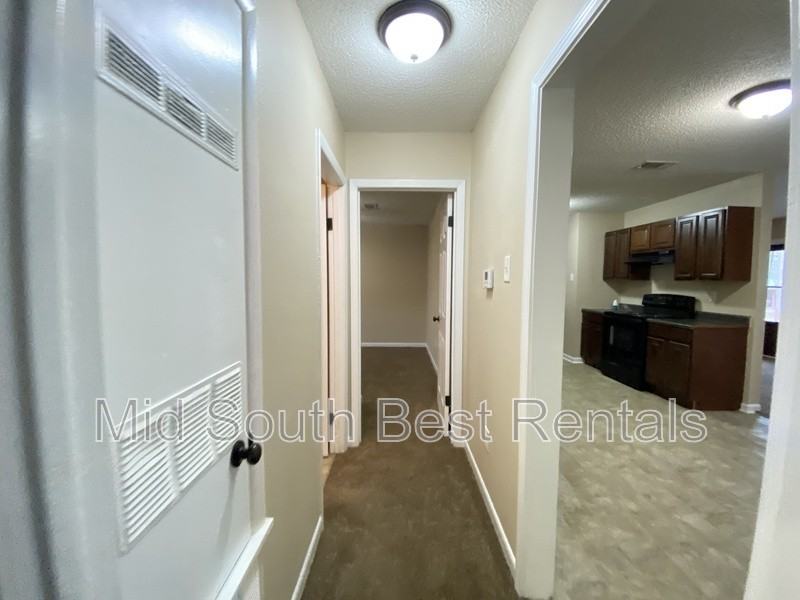 9102 Tanya Dr - Photo 7 of 9