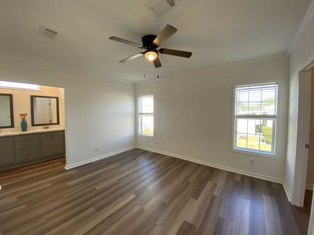 212 Liberty St - Photo 7 of 29