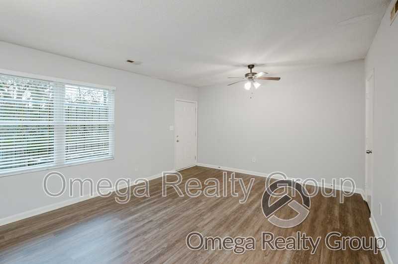 1932 2nd St Ne #10 - Photo 7 of 22