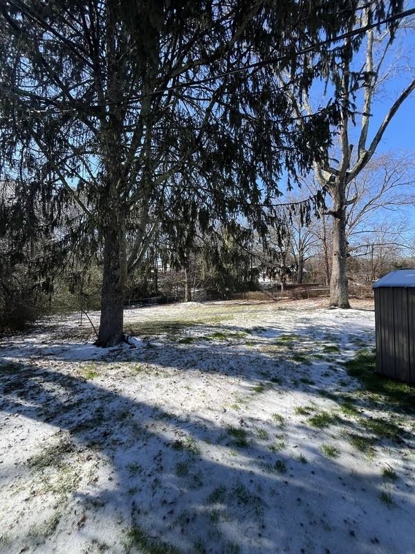 108 Sunset Ln - Photo 2 of 10