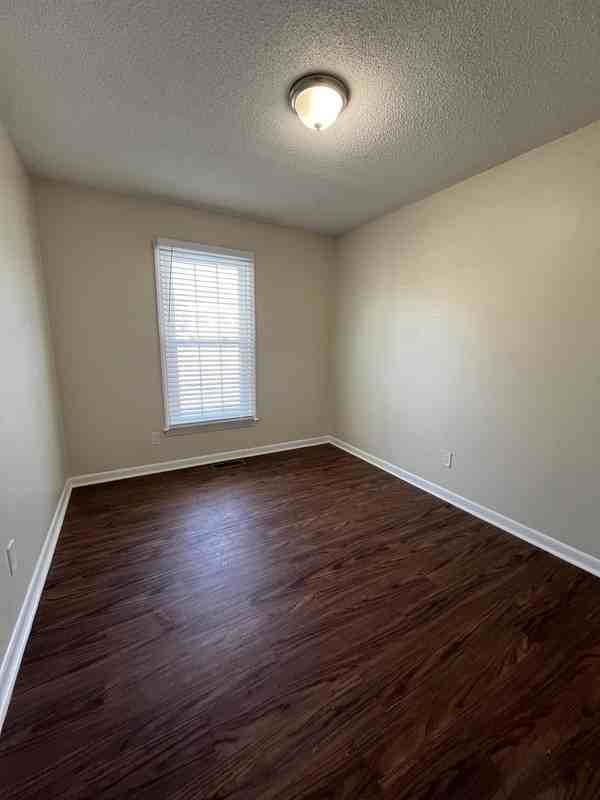 108 Sunset Ln - Photo 6 of 10