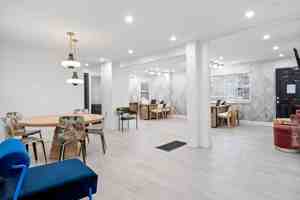 featured image of 51 Mayfair Blvd