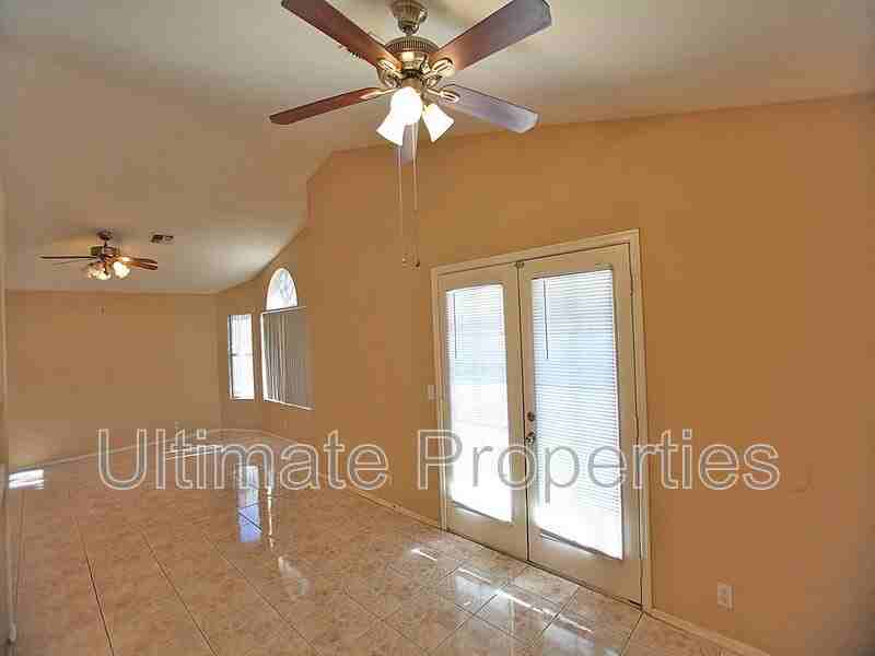 6853 W State Ave - Photo 7 of 16