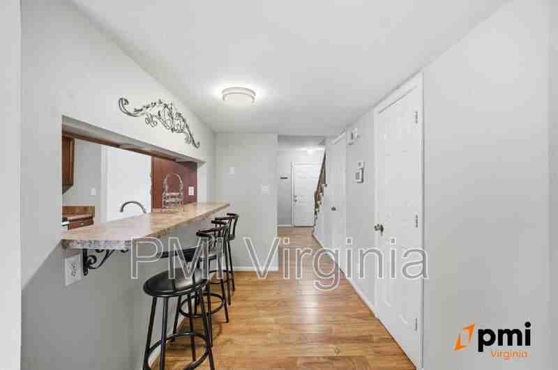 1957 Darnell Dr - Photo 7 of 30