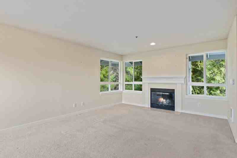 3926 243rd Pl Se #H304 - Photo 4 of 23