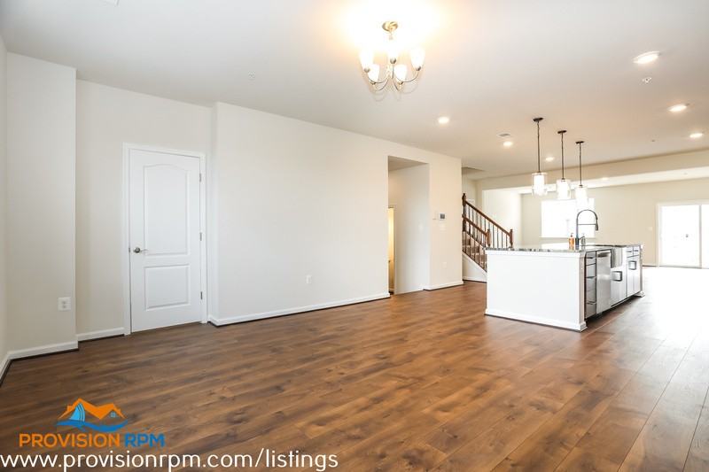 1302 Amber Creek Rd - Photo 6 of 33