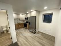 1710 1/2 Walsh Ct - Photo 1 of 1