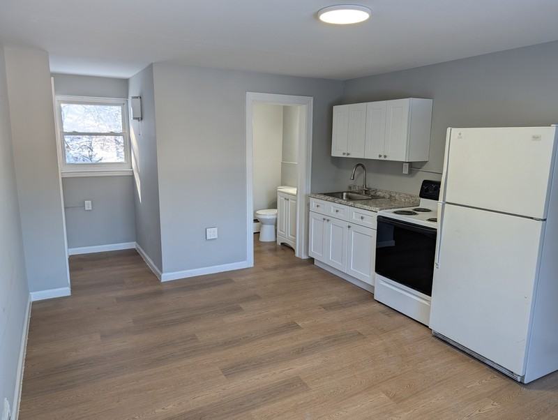 1113 Portland - Photo 2 of 6