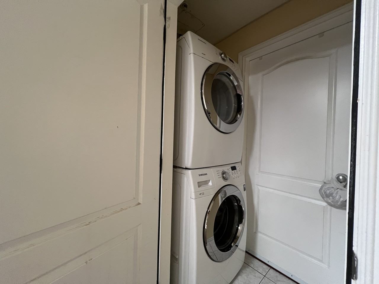 7000 Berkeley Street - Photo 2 of 7