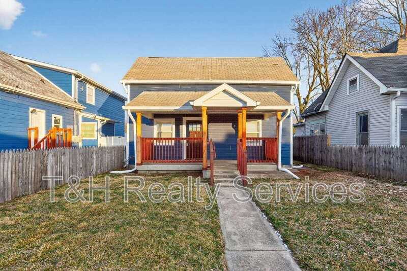 401 Trowbridge St - Photo 3 of 40