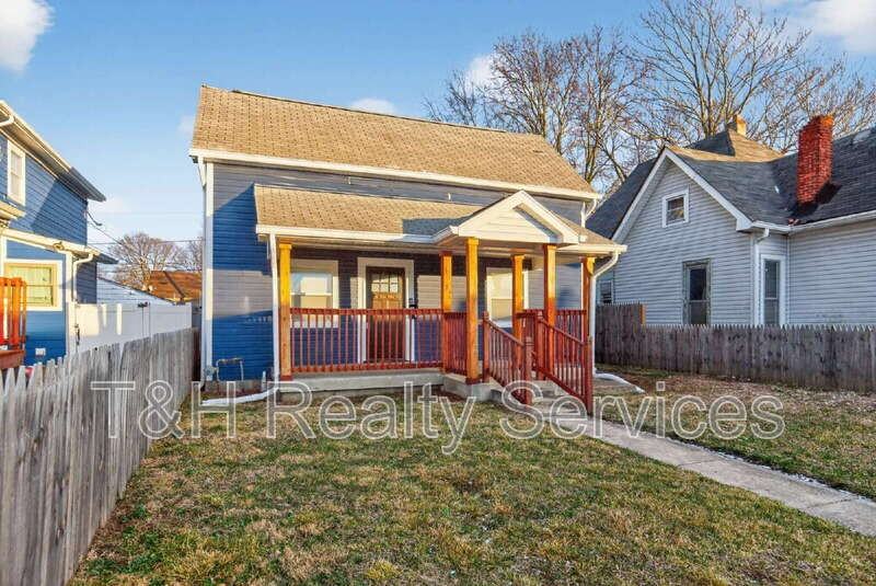 401 Trowbridge St - Photo 5 of 40