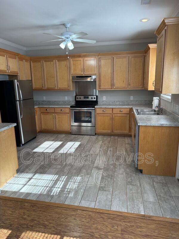 105 Bismark Dr - Photo 5 of 24