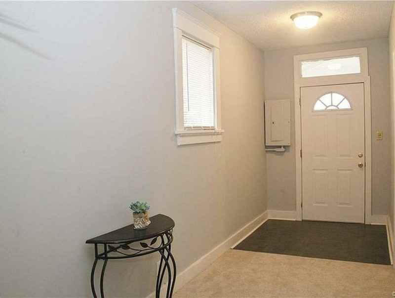 1719 Porter St - Photo 7 of 14