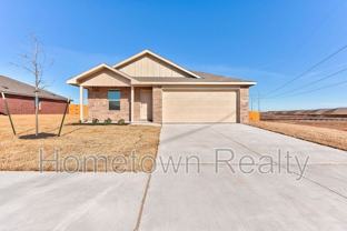 9724 Nw 124th St - Photo 1 of 1