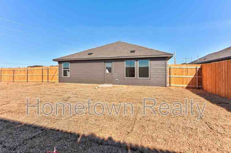 9724 Nw 124th St - Photo 5 of 44