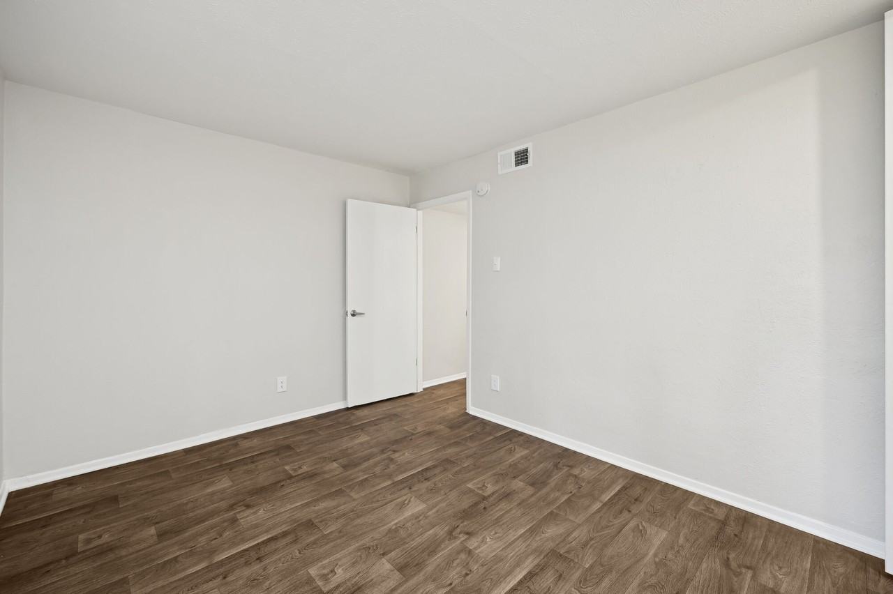 Woodlands of Plano - Photo 7 of 8