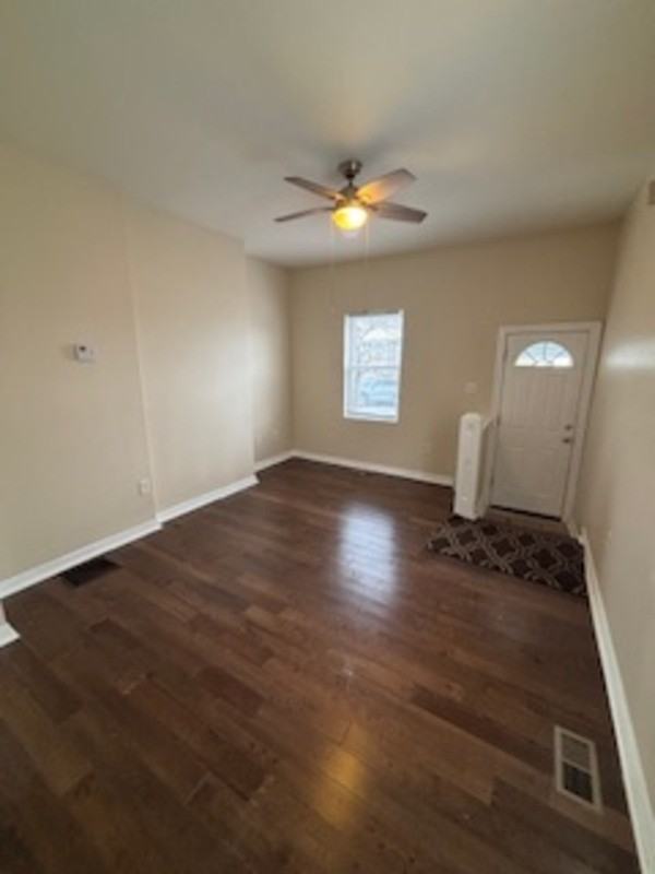 212 S Loudon Ave - Photo 2 of 13