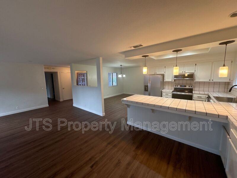 5140 Linda Lou Dr - Photo 6 of 18